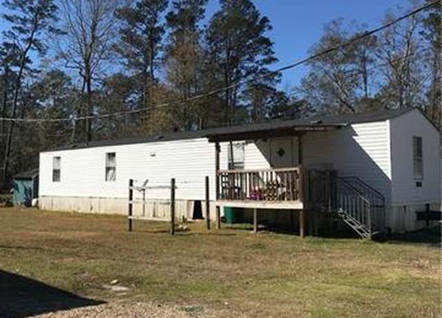 Property at 1110 America St, Mandeville, LA 70448, 3 beds, 1 bath