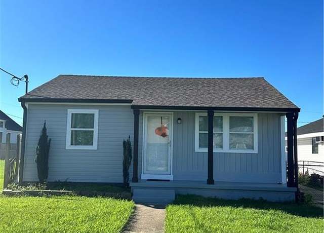 Property at 7220 Hattie St, Arabi, LA 70032, 2 beds, 1 bath