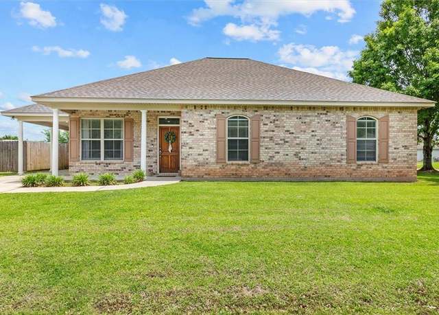 Property at 41044 Snowball Cir, Ponchatoula, LA 70454, 3 beds, 2 baths