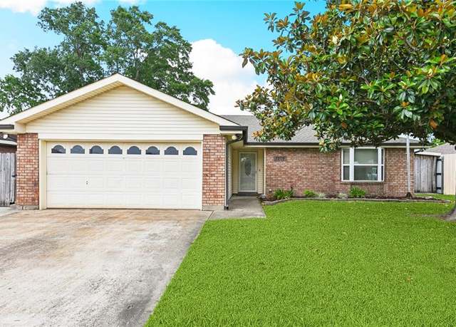 Property at 3208 Nature Dr, Marrero, LA 70072, 3 beds, 2 baths