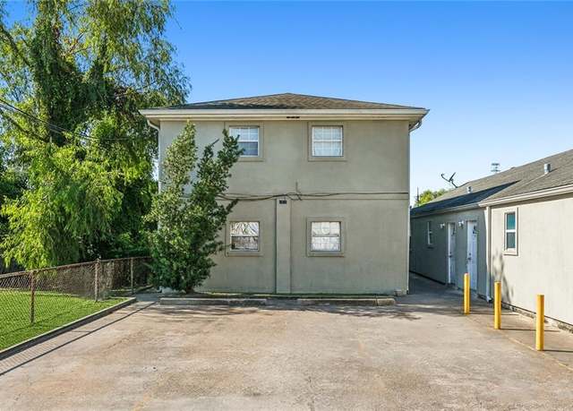 Property at 8816 Spruce St, New Orleans, LA 70118, 8 beds, 4 baths