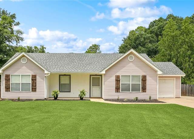 Property at 185 Lark St, Slidell, LA 70460, 4 beds, 2 baths