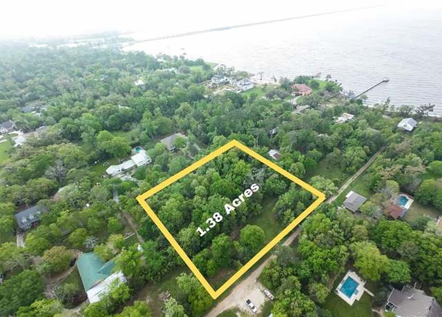 Property at Hickory St, Mandeville, LA 70471