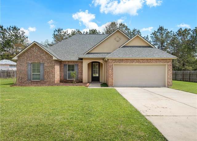 Property at 356 Coconut Palm Dr, Madisonville, LA 70447, 4 beds, 2 baths