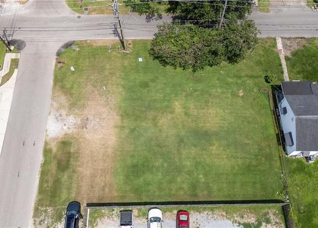 Property at 746 Carrollton Ave, Metairie, LA 70005