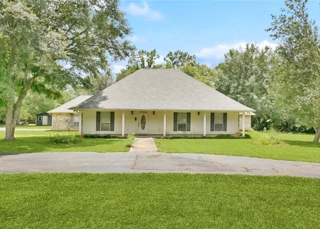 Property at 37112 Harper Ln, Pearl River, LA 70452, 4 beds, 3.5 baths