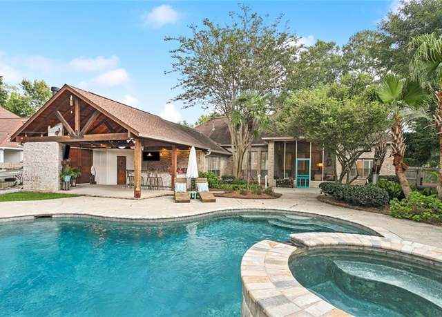Property at 325 Sandy Brook Cir, Madisonville, LA 70447, 5 beds, 4 baths