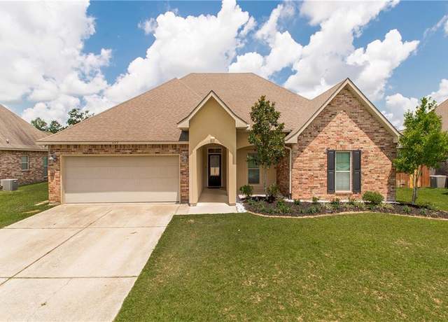 Property at 422 Scotch Pine Dr, Ponchatoula, LA 70454, 4 beds, 2 baths