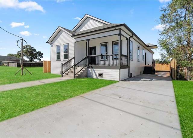 Property at 2420 Maureen Ln, Meraux, LA 70075, 4 beds, 2.5 baths