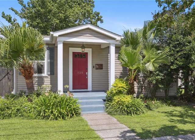 Property at 528 Carrollton Ave, Metairie, LA 70005, 3 beds, 2 baths