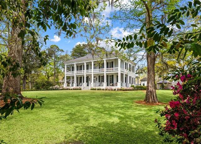 Property at 622 S America St, Covington, LA 70433, 5 beds, 5.5 baths