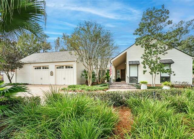 Property at 806 Bocage Ln, Mandeville, LA 70471, 3 beds, 4 baths