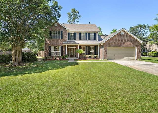 Property at 1134 Belair Blvd, Slidell, LA 70460, 4 beds, 2.5 baths