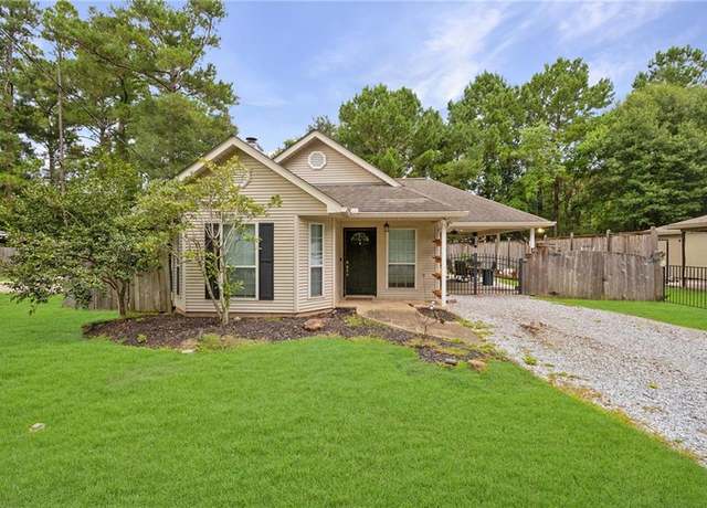 Property at 1619 Clover St, Mandeville, LA 70448, 3 beds, 2 baths