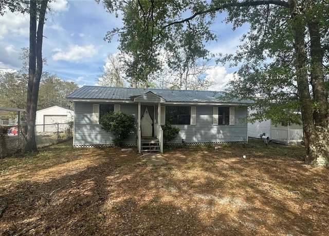 Property at 2506 Jay St, Slidell, LA 70460, 3 beds, 2 baths