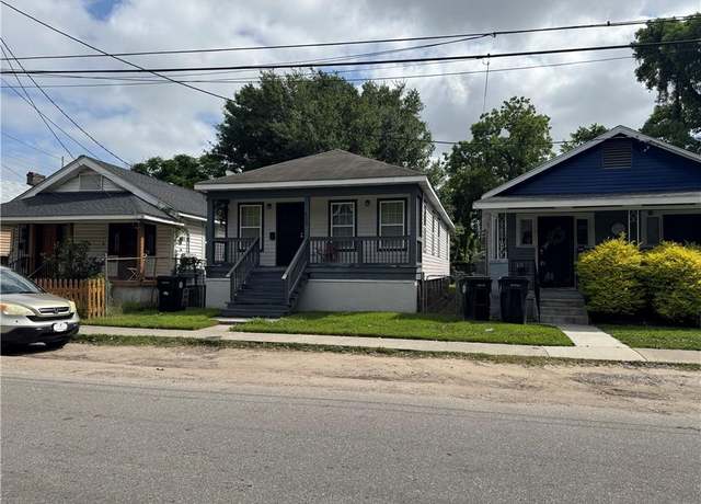 Property at 9025 Hickory St, New Orleans, LA 70118, 3 beds, 1 bath
