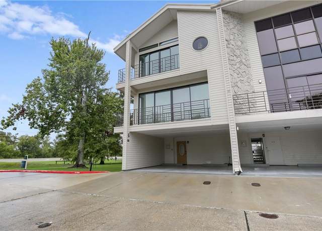 Property at 127 E Hwy 22 Unit W-1, Madisonville, LA 70447, 3 beds, 3 baths