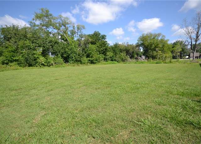 Property at 145 Pleasant Valley Dr, Des Allemands, LA 70030