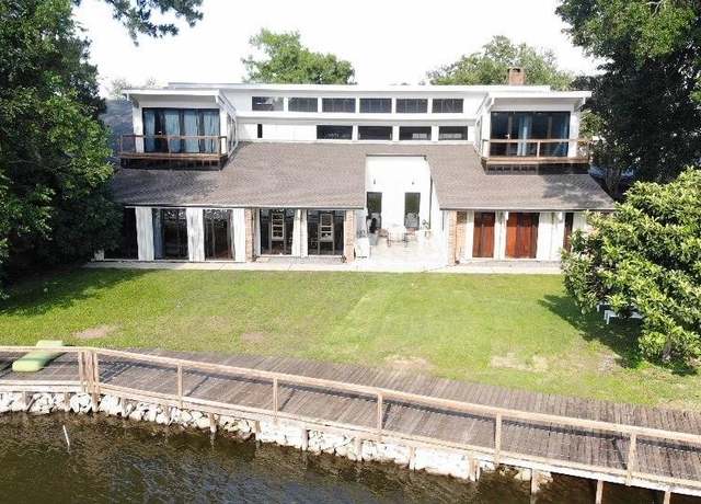 Property at 5640 Bancroft Dr, New Orleans, LA 70122, 7 beds, 7 baths