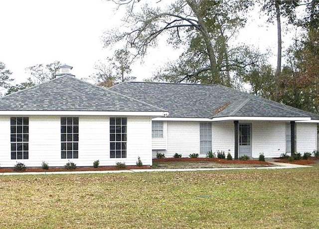 Property at 1738 Mill Gardens Dr, Ponchatoula, LA 70454, 3 beds, 2 baths