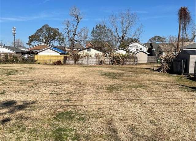 Property at 4409 Prairie St, Metairie, LA 70001