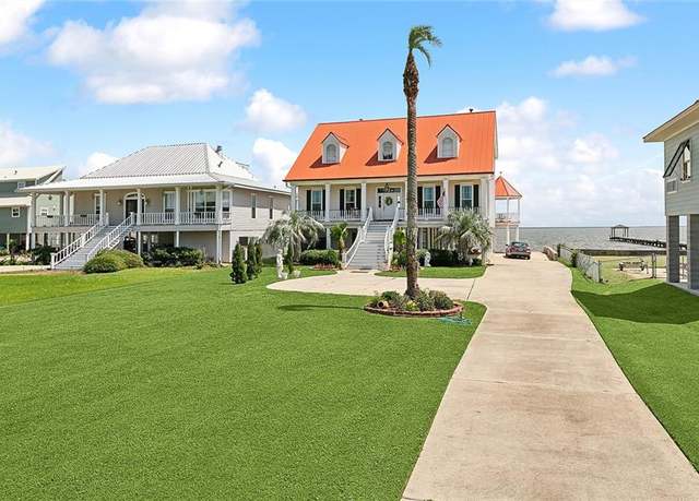 Property at 279 Debbie Dr, Slidell, LA 70458, 4 beds, 4 baths