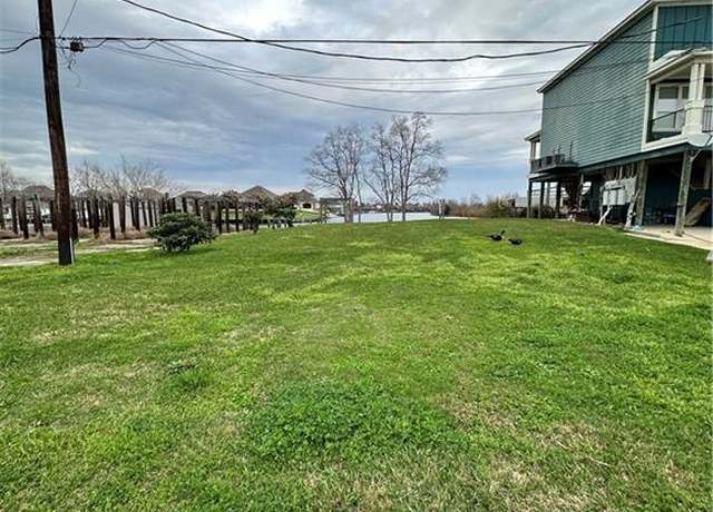 Property at 200 Lakeview Dr, Slidell, LA 70458
