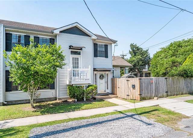 Property at 4330 St Peter St, New Orleans, LA 70119, 2 beds, 2.5 baths