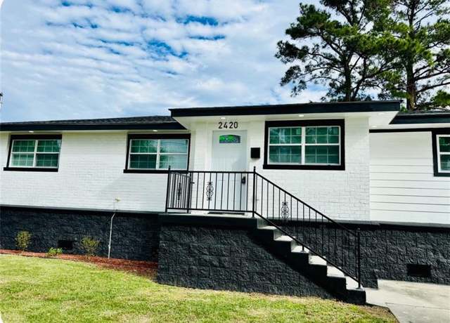 Property at 2420 Lauradale Dr, New Orleans, LA 70114, 4 beds, 2 baths