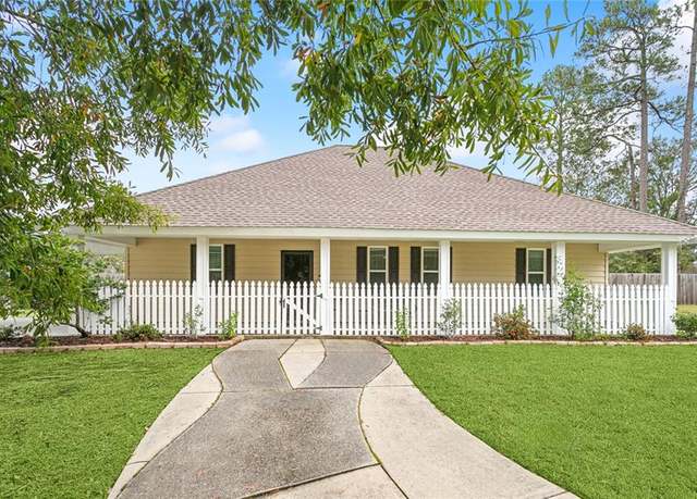 Property at 220 Whisperwood Blvd, Slidell, LA 70458, 2 beds, 2 baths