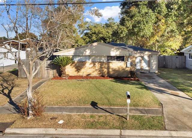 Property at 4651 Lancelot Dr, New Orleans, LA 70127, 3 beds, 1.5 baths