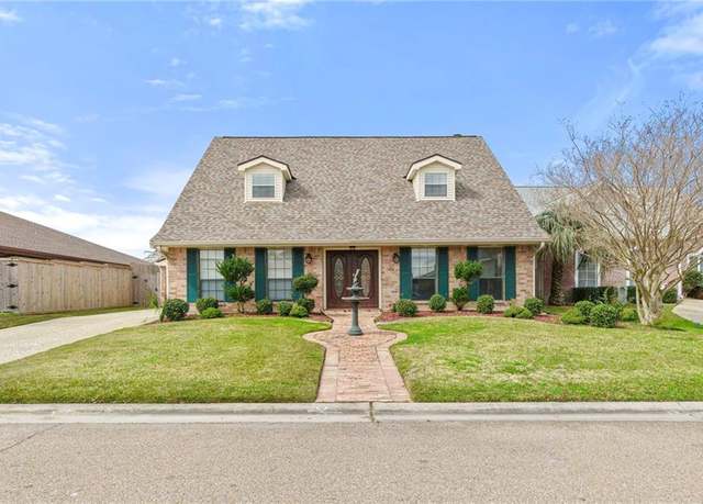 Property at 120 Columbia Pl, Slidell, LA 70458, 4 beds, 2.5 baths