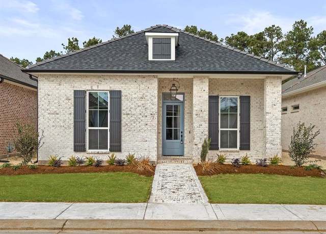 Property at 729 Rue Courtney St, Covington, LA 70433, 3 beds, 2 baths