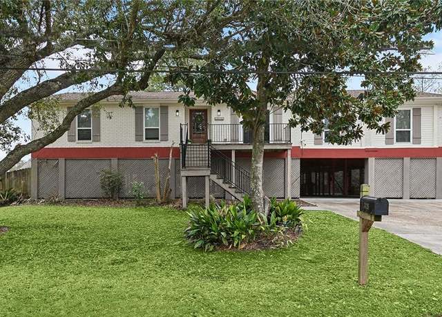 Property at 3026 S Palm Dr, Slidell, LA 70458, 4 beds, 2.5 baths