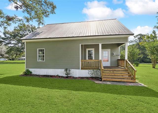 Property at 805 Martin Luther King Dr, Franklinton, LA 70438, 3 beds, 3 baths