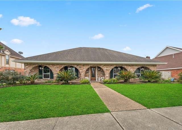 Property at 25 Yosemite Dr, New Orleans, LA 70131, 4 beds, 2.5 baths