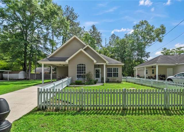 Property at 70400 B St, Covington, LA 70433, 3 beds, 2 baths