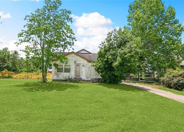 Property at 7601 River Rd, Waggaman, LA 70094, 3 beds, 2 baths