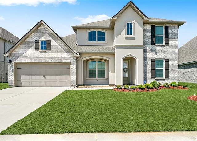 Property at 5681 Oakworth St, Slidell, LA 70461, 4 beds, 2.5 baths