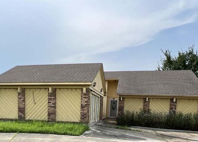 Property at 2220 Killington Dr, Harvey, LA 70058, 3 beds, 2 baths