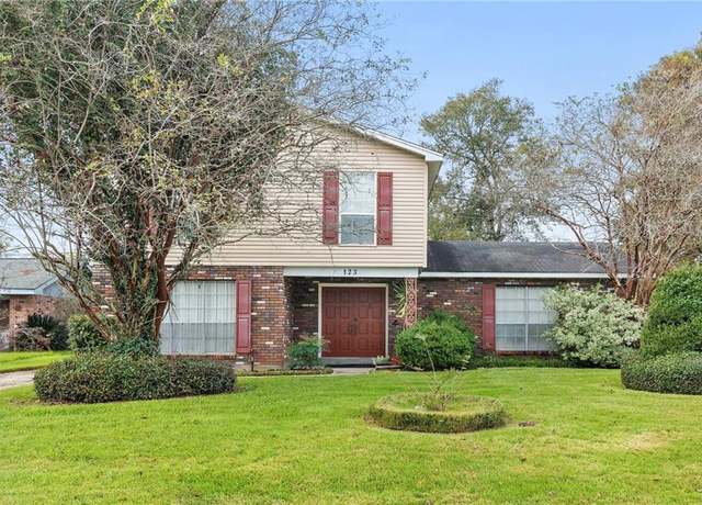 Property at 123 Melody Ln, Slidell, LA 70458, 4 beds, 2.5 baths