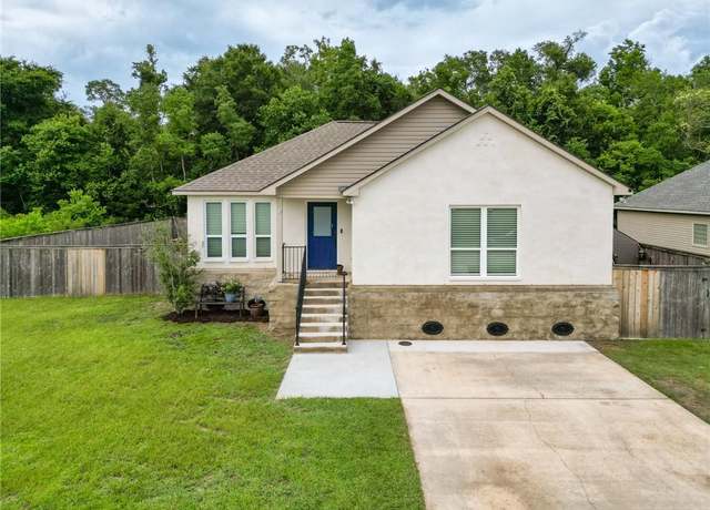 Property at 22167 Moss St, Ponchatoula, LA 70454, 4 beds, 2 baths