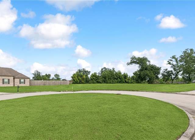 Property at 19 E Kori Ln, Waggaman, LA 70094