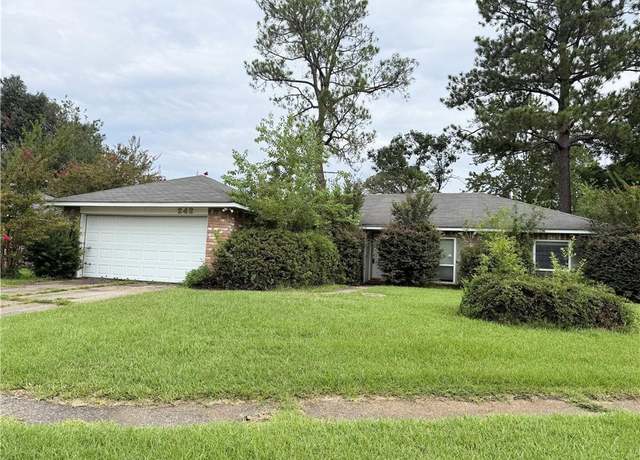 Property at 242 Scott Dr, Slidell, LA 70458, 4 beds, 2 baths