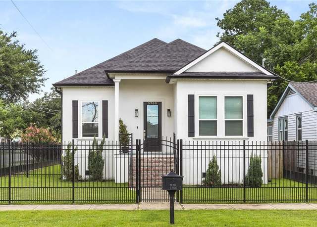 Property at 5700 Franklin Ave, New Orleans, LA 70122, 4 beds, 2.5 baths