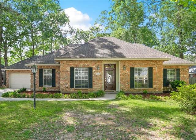 Property at 6024 Chateau Loire Cir, Mandeville, LA 70448, 4 beds, 2 baths
