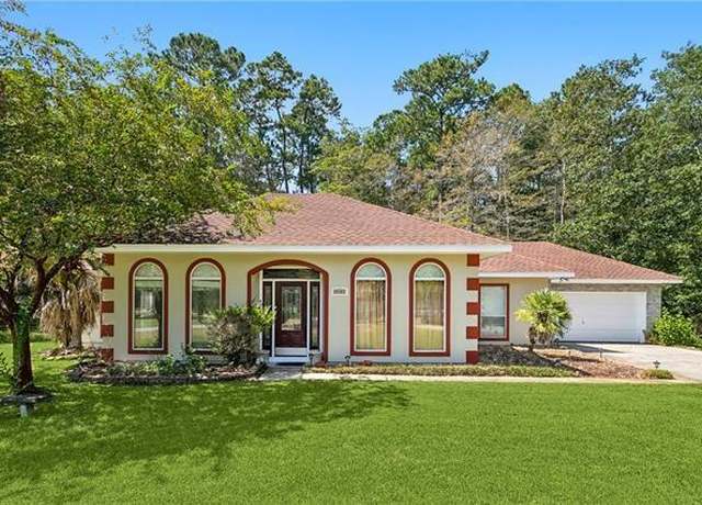Property at 30302 Ashley Dr, Lacombe, LA 70445, 3 beds, 3 baths