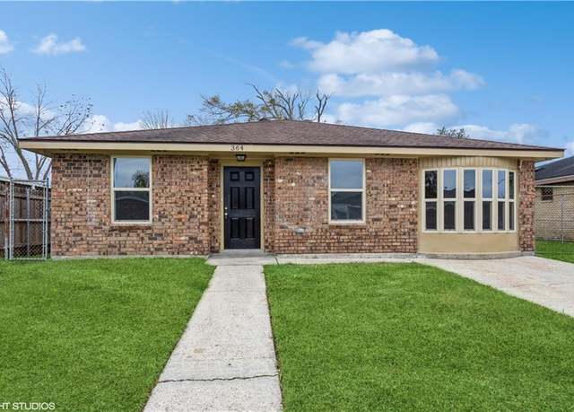 Property at 364 Blossom Ct, Waggaman, LA 70094, 3 beds, 2 baths