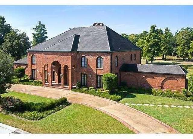 Property at 21 Colony Rd, Gretna, LA 70056, 5 beds, 8 baths