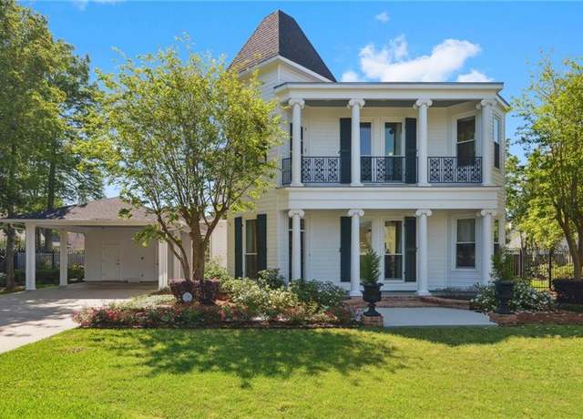 Property at 3752 Lake Charles Dr, Gretna, LA 70056, 4 beds, 3.5 baths